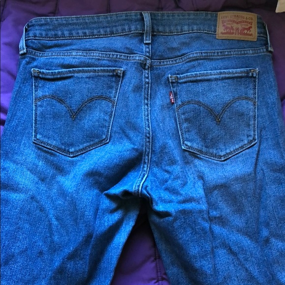 Levi’s 711 Medium Wash Skinny Jeans - Picture 4 of 5